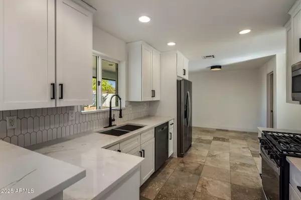 Phoenix, AZ 85013,6112 N 11TH Avenue