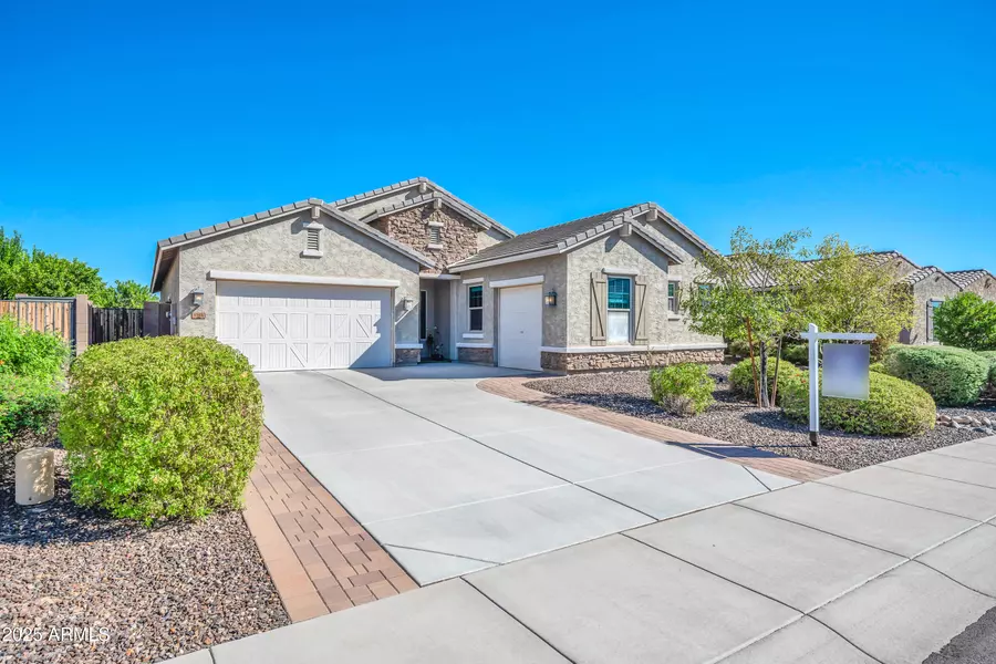 9364 W CASHMAN Drive, Peoria, AZ 85383