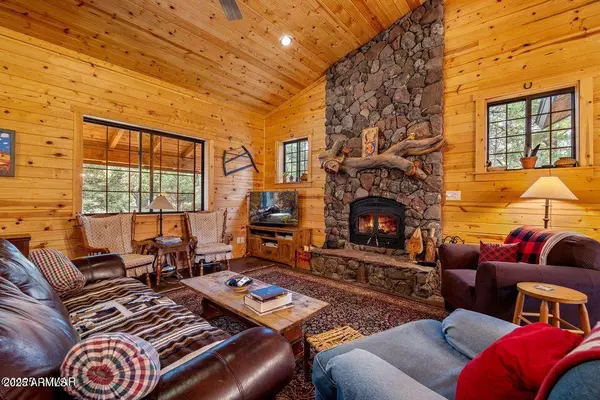 Nutrioso, AZ 85932,53 COUNTY ROAD 2022 --