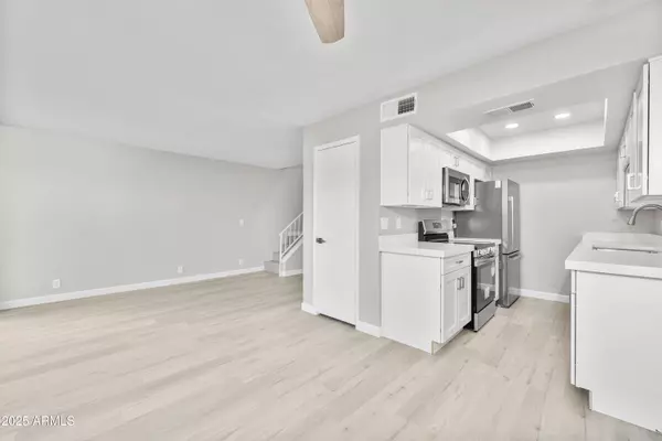 Chandler, AZ 85225,286 W PALOMINO Drive #147
