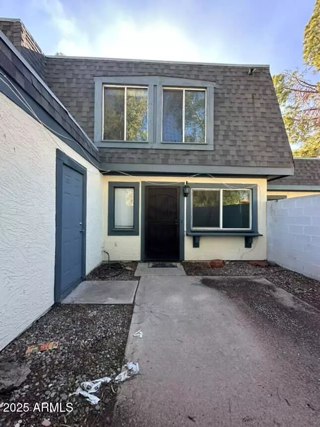 Phoenix, AZ 85051,8125 N 32ND Drive