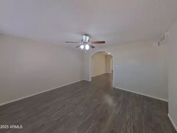Phoenix, AZ 85035,6847 W CAMBRIDGE Avenue