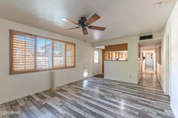 Phoenix, AZ 85027,1942 W KRISTAL Way