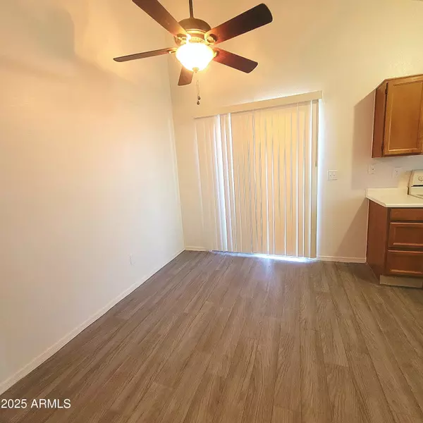 Peoria, AZ 85381,7905 W Thunderbird Road #305