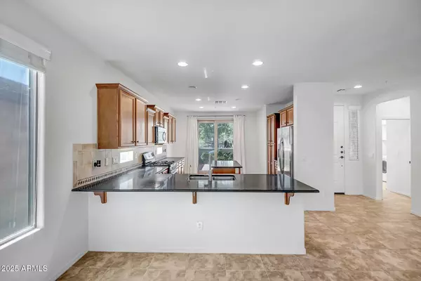 Peoria, AZ 85383,29361 N 130TH Glen