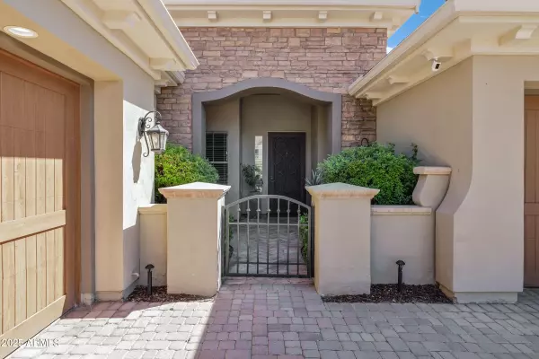 Chandler, AZ 85248,4303 S OREGON Court