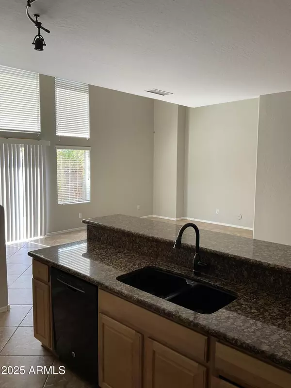 Mesa, AZ 85204,1015 S VAL VISTA Drive #5