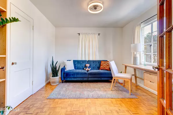 Phoenix, AZ 85004,385 E CORONADO Road #6