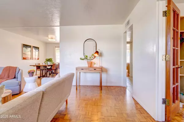 Phoenix, AZ 85004,385 E CORONADO Road #6