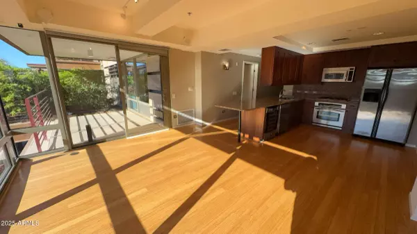 Scottsdale, AZ 85251,7137 E RANCHO VISTA Drive #6008