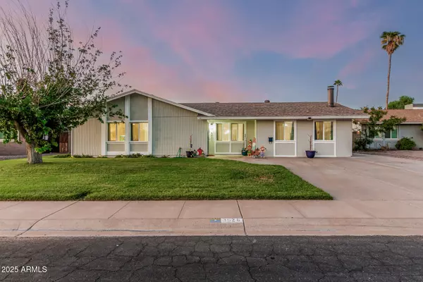 3628 W BANFF Lane, Phoenix, AZ 85053