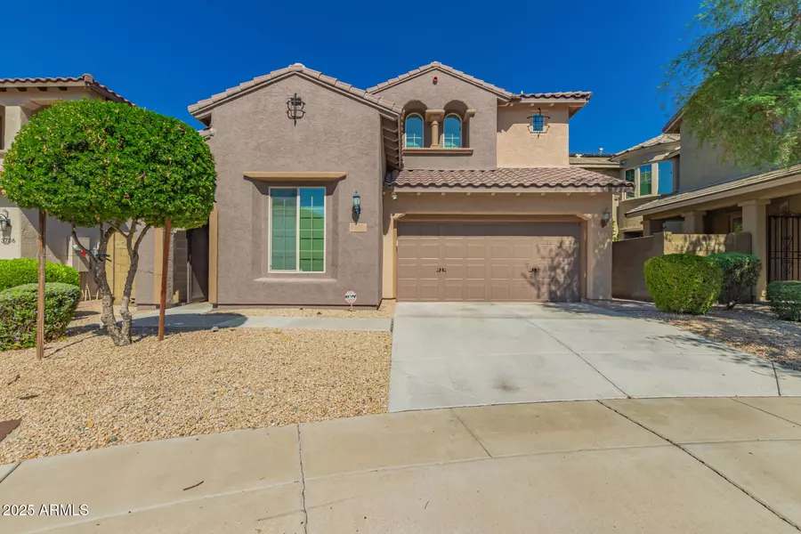 3710 E MATTHEW Drive, Phoenix, AZ 85050