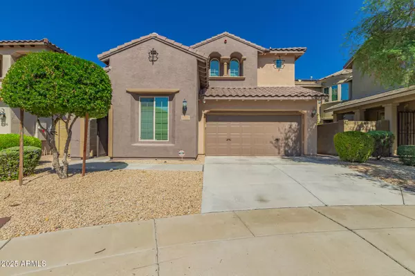 3710 E MATTHEW Drive, Phoenix, AZ 85050