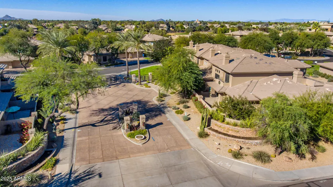 15240 N CLUBGATE Drive #125, Scottsdale, AZ 85254