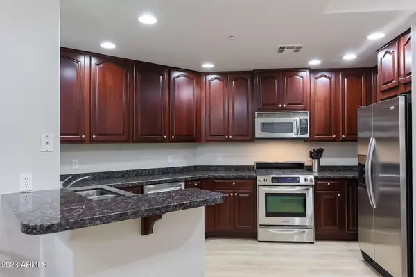 Phoenix, AZ 85054,5350 E DEER VALLEY Drive #4430