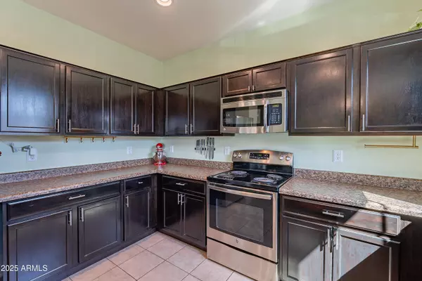 Phoenix, AZ 85035,7740 W PIPESTONE Place