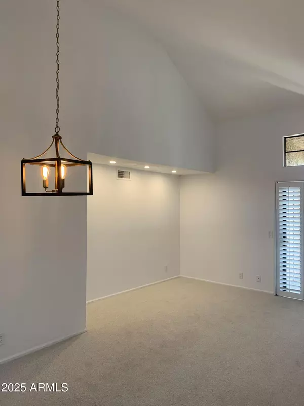 Scottsdale, AZ 85258,8700 E MOUNTAIN VIEW Road #2059