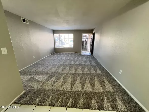 Mesa, AZ 85204,1927 E HAMPTON Avenue #136