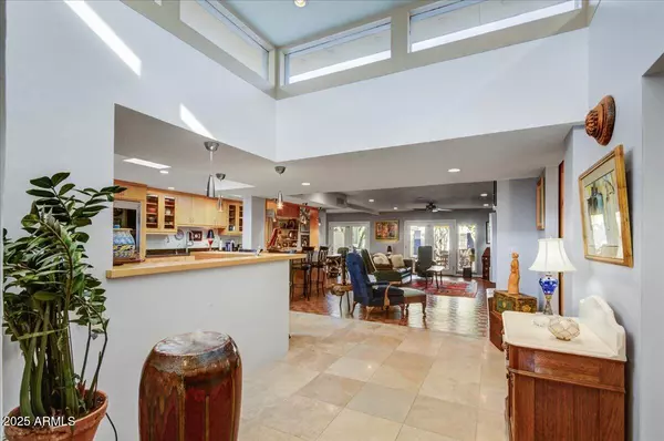 Phoenix, AZ 85016,2631 E BEEKMAN Place