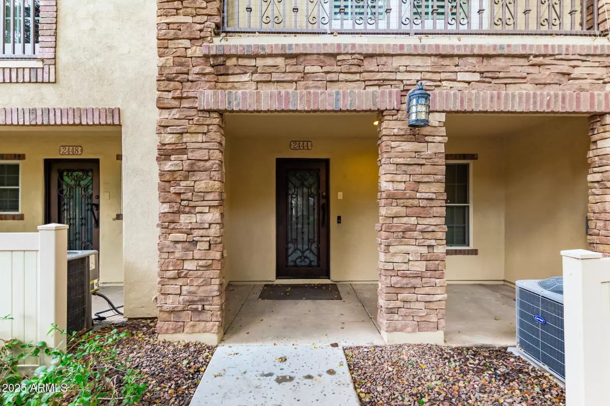 Phoenix, AZ 85016,2444 E MONTECITO Avenue
