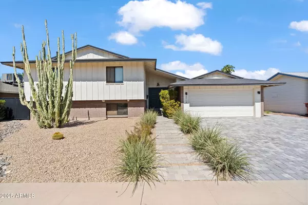 8714 E ANGUS Drive, Scottsdale, AZ 85251