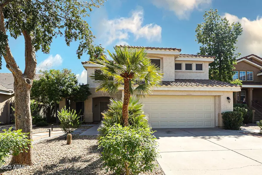 933 W Hudson Way, Gilbert, AZ 85233