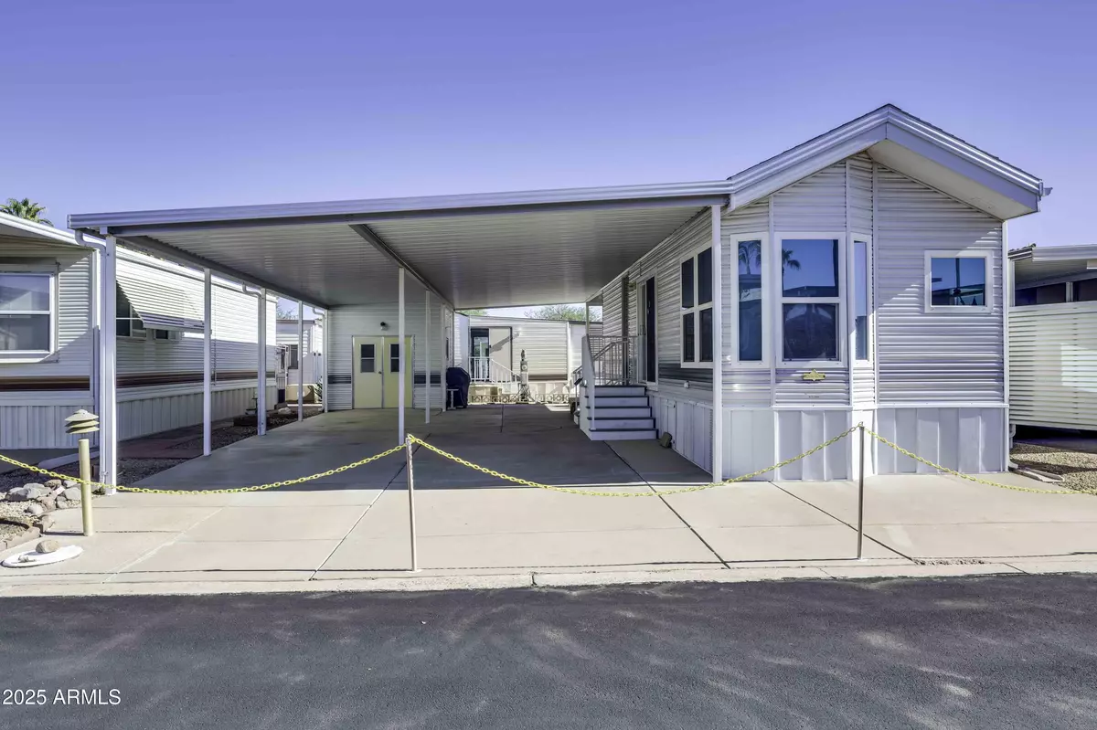 Surprise, AZ 85374,17200 W BELL Road #522