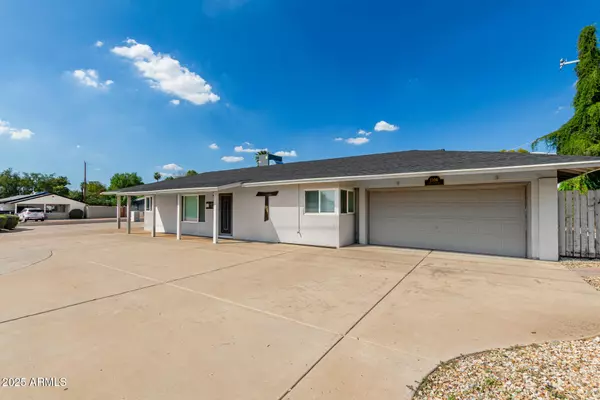 1106 E GLENDALE Avenue, Phoenix, AZ 85020