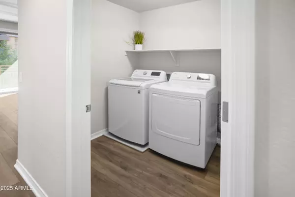 Phoenix, AZ 85054,17850 N 68TH Street #2153