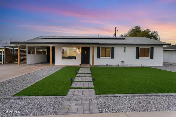 Phoenix, AZ 85015,2240 W CHEERY LYNN Road