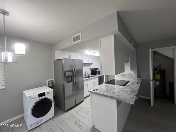 Phoenix, AZ 85008,4703 E PORTLAND Street