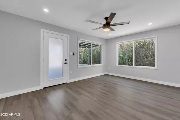 Phoenix, AZ 85018,3110 N 39TH Street