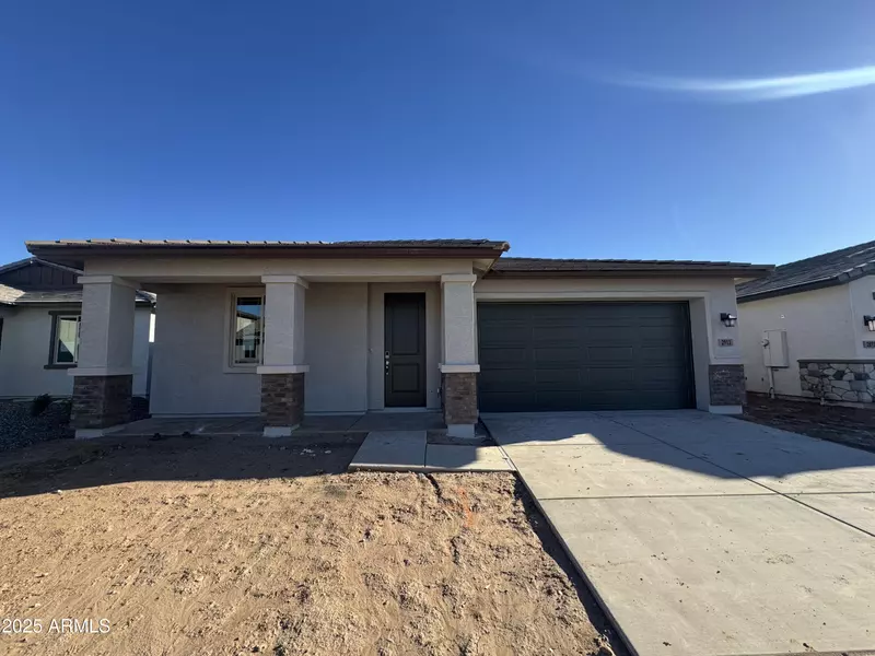 2913 E Mecklenburg Way, San Tan Valley, AZ 85143