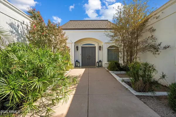 Paradise Valley, AZ 85253,6533 E Maverick Road