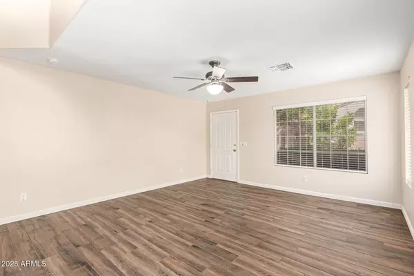 Phoenix, AZ 85022,17606 N 17TH Place #1057