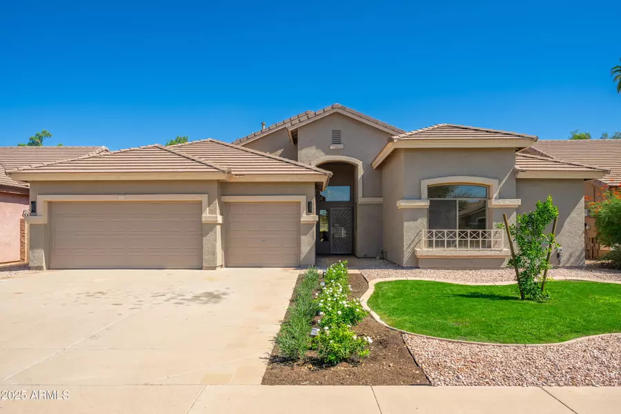 1079 S WESTERN SKIES Drive, Gilbert, AZ 85296