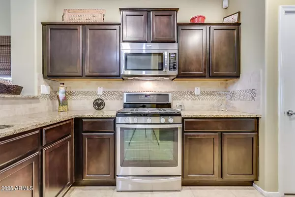 Phoenix, AZ 85085,1657 W DESPERADO Way