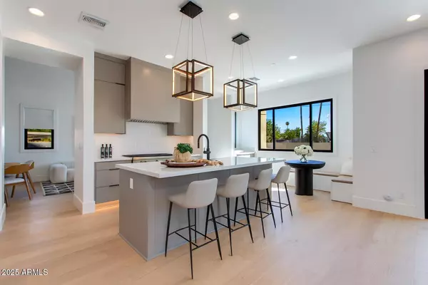 Scottsdale, AZ 85250,8509 E Malcomb Drive