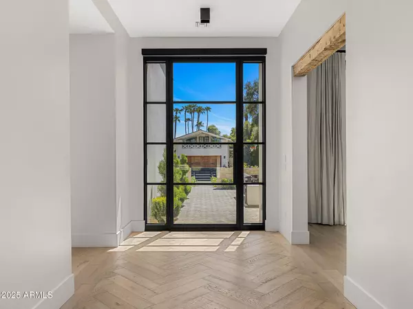 Scottsdale, AZ 85251,6238 E CALLE ROSA --