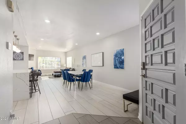 Gilbert, AZ 85233,1413 W CORAL REEF Drive