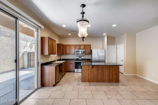 Tolleson, AZ 85353,9 N 87TH Lane N