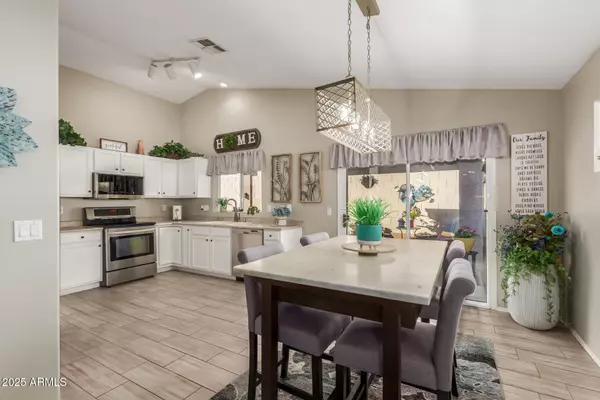 Phoenix, AZ 85023,16036 N 11TH Avenue #1108