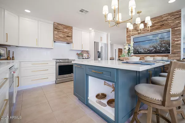 Peoria, AZ 85382,18823 N 97TH Lane