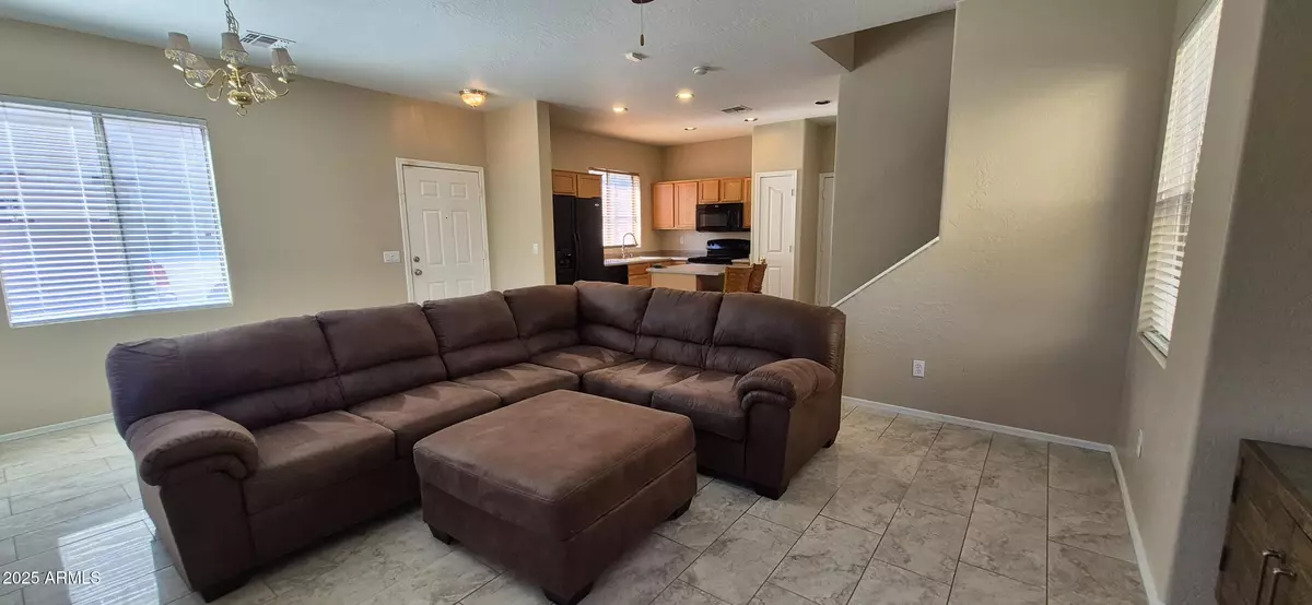 Phoenix, AZ 85042,1347 E DUNBAR Drive