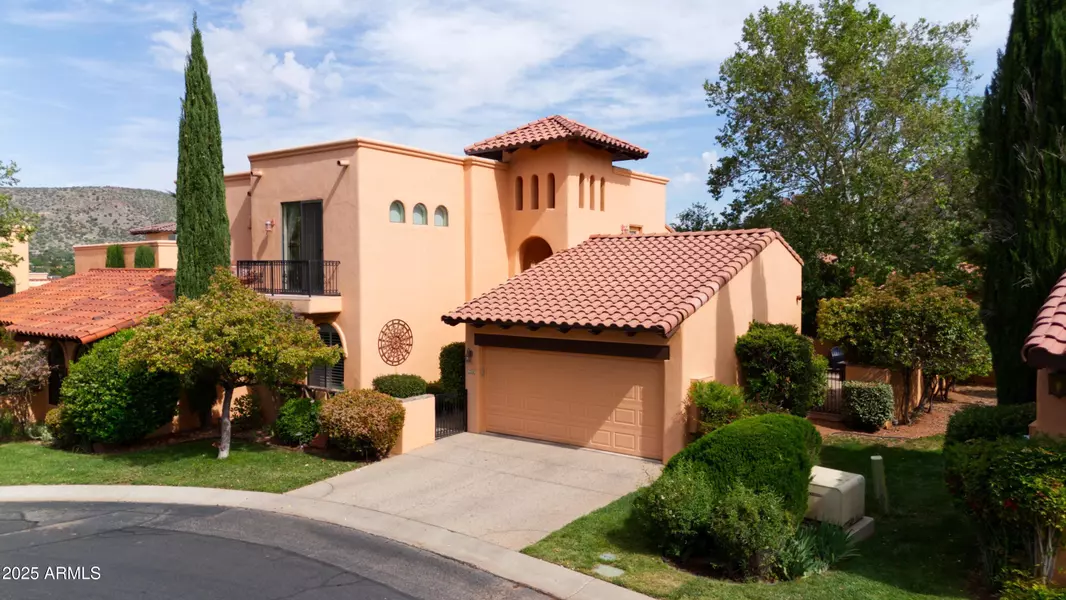 26 RIM TRAIL Circle, Sedona, AZ 86351