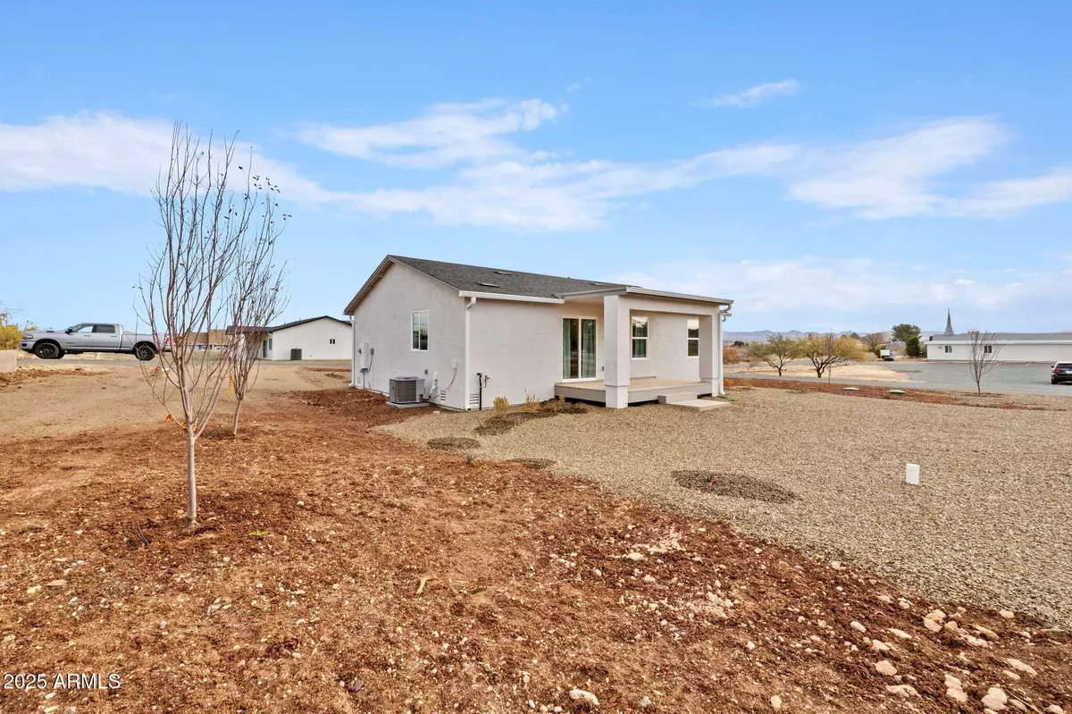Mayer, AZ 86333,20025 E SAGUARO Drive