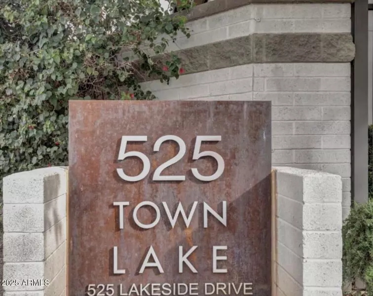 525 W Lakeside Drive #134, Tempe, AZ 85281