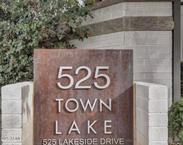 525 W Lakeside Drive #134, Tempe, AZ 85281