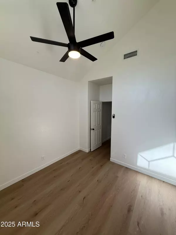 Gilbert, AZ 85234,1633 E LAKESIDE Drive #65