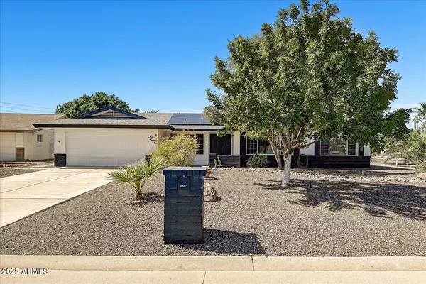 Litchfield Park, AZ 85340,174 S SAGEBRUSH Circle